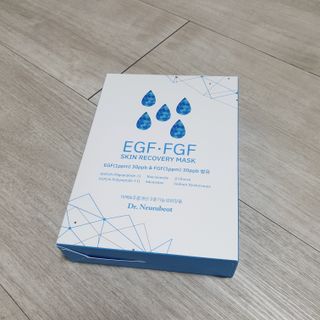 Dr.느루벗 느루벗 EGF FGF 스킨 리커버리 마스크 10장 — 5점을 준 리뷰어가 2021년 5월 올린 사용 사진
