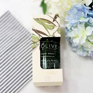 올리브 오일 스킨케어 컴퍼니 [OOSC] 향기로운 보습 로즈 제라늄 바디워시 500ml — 5점을 준 리뷰어가 2021년 5월 올린 사용 사진