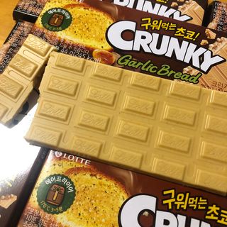 롯데제과 크런키 갈릭브레드 — 4점을 준 리뷰어가 2021년 10월 올린 사용 사진