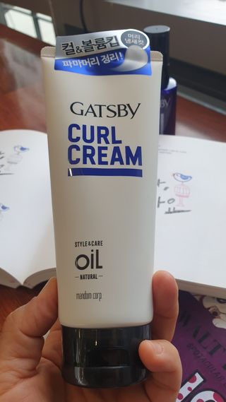 [갸스비] 곱슬 머리부터 파마까지 남자의 컬을 위한 갸스비 컬크림 — 5점을 준 리뷰어가 2021년 5월 올린 사용 사진