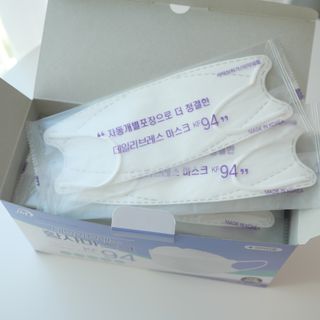데일리브레스황사마스크KF94대형 데일리브레스 황사방역마스크 KF94 대형 — 5점을 준 리뷰어가 2021년 4월 올린 사용 사진