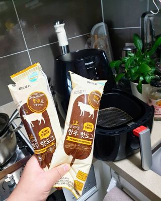 오마뎅 한우핫도그 — 5점을 준 리뷰어가 2021년 7월 올린 사용 사진