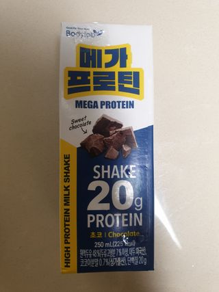 바디랩 프로틴음료 단백질쉐이크 메가프로틴 — 4.5점을 준 리뷰어가 2022년 4월 올린 사용 사진