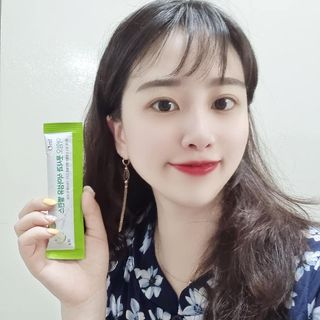 아임오 풋사과 식이섬유 밸런스 젤리 14포 — 5점을 준 리뷰어가 2021년 6월 올린 사용 사진