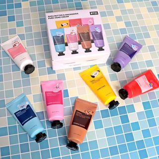 쿤달 BT21 시어버터 앤 마카다미아 퓨어 핸드크림 50ml 7구 기프트 세트 — 5점을 준 리뷰어가 2021년 3월 올린 사용 사진