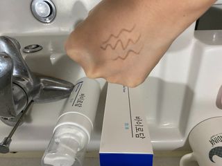 [바이로담] 저자극 약산성버블 폼 폼클렌징 150ml — 5점을 준 리뷰어가 2021년 4월 올린 사용 사진