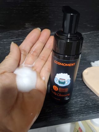 코스모먼트 부스티모 부스팅샴푸60ml + 비듬세정 진정샴푸50ml — 5점을 준 리뷰어가 2021년 11월 올린 사용 사진