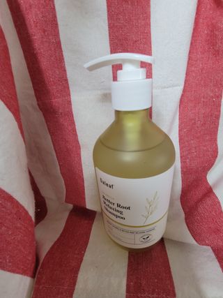 달리프 클로렐라 베러 루트 릴렉싱 샴푸 500ml — 5점을 준 리뷰어가 2021년 5월 올린 사용 사진