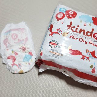 킨도 프리미엄 에어드라이v2 팬티형 기저귀 — 5점을 준 리뷰어가 2021년 6월 올린 사용 사진