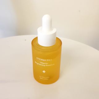 체르엠 스템앤셀 비타민 브라이트닝 에센스 30ml 1개 — 4점을 준 리뷰어가 2021년 11월 올린 사용 사진