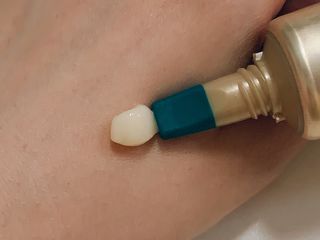 [NEW 탄력유턴 아이크림] AHC 유스 래스팅 리얼 아이크림 포 페이스 — 4.5점을 준 리뷰어가 2021년 2월 올린 사용 사진