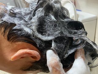 [바디홈즈] 골드 마유 샴푸 — 5점을 준 리뷰어가 2021년 1월 올린 사용 사진