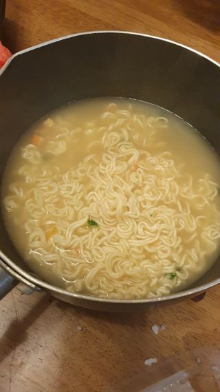 [풀무원] 자연은맛있다 정면, 백면, 홍면  세트 — 5점을 준 리뷰어가 2021년 4월 올린 사용 사진