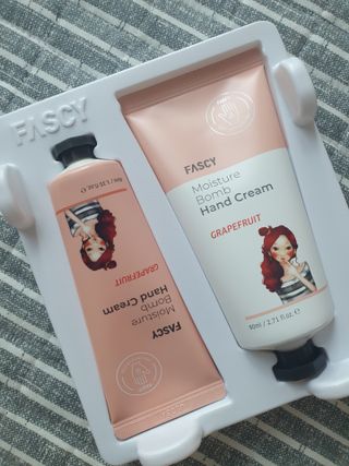 파시 FASCY 高保湿ハンドクリーム40ml+80ml セット — 5점을 준 리뷰어가 2021년 8월 올린 사용 사진