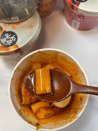 프리 [요리궁리] 타입 B (매콤,치즈,매콤까르보) 꽃떡볶이 6개입 세트 — 5점을 준 리뷰어가 2024년 12월 올린 사용 사진