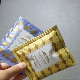 (주)쟈뎅 쟈뎅 클래스 핸드 드립 커피 10P 2종_디카페인 1종+랜덤 플레이버 1종 — 5점을 준 리뷰어가 2021년 3월 올린 사용 사진