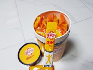 광동생활건강 [광동] 제니비타민C 비타500데일리스틱 180포+제니등신대+제니스티커 — 5점을 준 리뷰어가 2021년 12월 올린 사용 사진