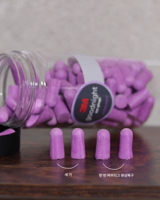 3M 소음방지 수면 귀마개 굿나잇 이어플러그 오렌지/퍼플 50쌍 — 5점을 준 리뷰어가 2023년 7월 올린 사용 사진