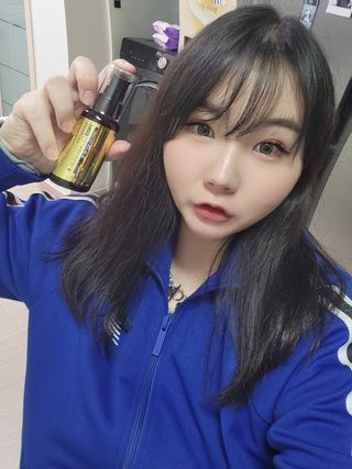 체르엠  프루브 콜라겐 앰플세럼 60ml 1병 — 5점을 준 리뷰어가 2021년 10월 올린 사용 사진