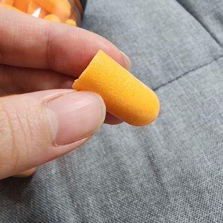 3M 소음방지 수면 귀마개 굿나잇 이어플러그 오렌지/퍼플 50쌍 — 5점을 준 리뷰어가 2023년 7월 올린 사용 사진