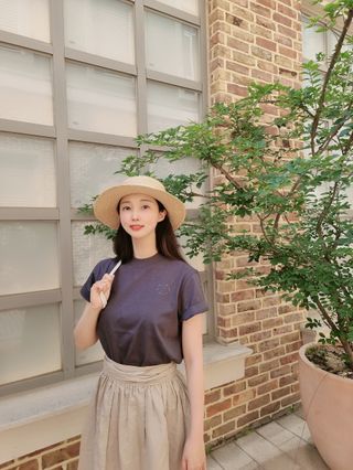 로서울 High Neck T-Shirt Navy, Gray — 5점을 준 리뷰어가 2021년 5월 올린 사용 사진