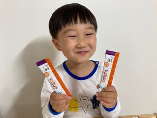 베거스코리아 [콜리케어] 키즈 홍삼콜리 딸기맛 14포 — 5점을 준 리뷰어가 2021년 5월 올린 사용 사진