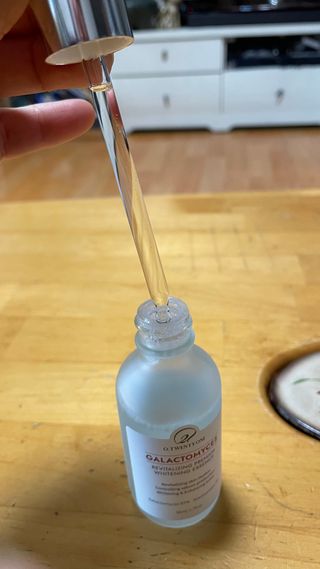오투에니원 갈락토미세스 리바이탈라이징 프리미엄 화이트닝 에센스 50ml — 5점을 준 리뷰어가 2023년 2월 올린 사용 사진