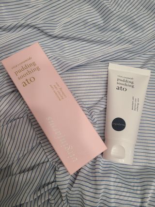 냉장고에 넣어요, 붉은 트러블 피부 다음날 진정되요 [버진팜스 푸딩수딩아토] — 5점을 준 리뷰어가 2021년 9월 올린 사용 사진