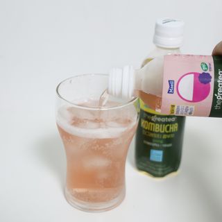 더그레잇티 콤부차 [매일유업] 더그레잇티 44kcal 콤부차 300ml *12개입 (오리지널 6개+베리리치 6개) — 5점을 준 리뷰어가 2023년 7월 올린 사용 사진