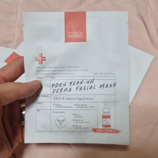 쿠피 피디알엔 연어 더마 페이셜 마스크 — 5점을 준 리뷰어가 2022년 1월 올린 사용 사진