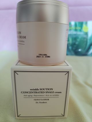 Dr.느루벗 느루벗 링클 솔루션 콘센트레이트 스네일 탄력 달팽이 크림 80g — 5점을 준 리뷰어가 2021년 3월 올린 사용 사진