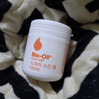 바이오오일 [바이오-오일] 드라이 스킨 젤 100ml — 5점을 준 리뷰어가 2021년 10월 올린 사용 사진