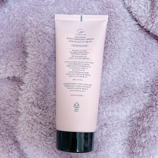 오투에니원 인컨보 바디 퍼퓸 크림 200ml — 5점을 준 리뷰어가 2022년 12월 올린 사용 사진