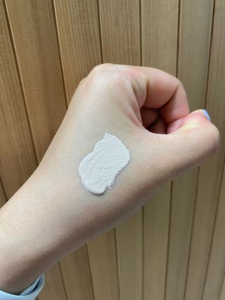아이앤립 / EYENLIP 아이앤립 루센트 비비크림 2 Color — 4점을 준 리뷰어가 2021년 6월 올린 사용 사진