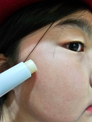 더사가오브수 [사가수] 효혜윤 보태니컬 에너지 에센스인로션 20ml /아이포올 스틱 3g — 5점을 준 리뷰어가 2023년 3월 올린 사용 사진