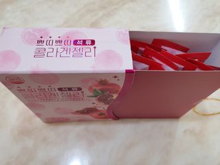 헬스업_쁘띠쁘띠석류콜라겐젤리_20g x 14포 — 4점을 준 리뷰어가 2021년 2월 올린 사용 사진