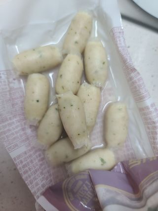 굽네몰 [굽네] 닭가슴살 비엔나 2종 8팩 — 5점을 준 리뷰어가 2021년 9월 올린 사용 사진