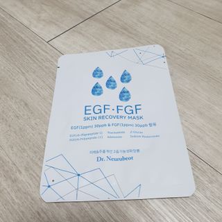 Dr.느루벗 느루벗 EGF FGF 스킨 리커버리 마스크 10장 — 5점을 준 리뷰어가 2021년 5월 올린 사용 사진