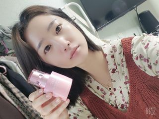 AHC 아우라 시크릿 톤업 벨벳 — 5점을 준 리뷰어가 2021년 4월 올린 사용 사진