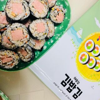 해풀잎 누구나 김밥*1ea [(혼합야채 35g *1ea,  김밥김 (5g, 5ea),  양념간장 (6g, 5ea), 참기름(5g, 2ea)] — 5점을 준 리뷰어가 2022년 7월 올린 사용 사진