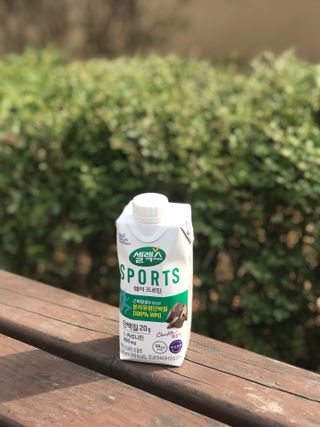 셀렉스스포츠 셀렉스 스포츠 웨이 프로틴 초콜릿 _ 330ml x 12팩 — 5점을 준 리뷰어가 2021년 3월 올린 사용 사진