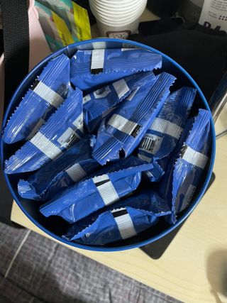 서울약사신협_프로바이오생유산균_2.5G x 100포 — 2.5점을 준 리뷰어가 2021년 4월 올린 사용 사진