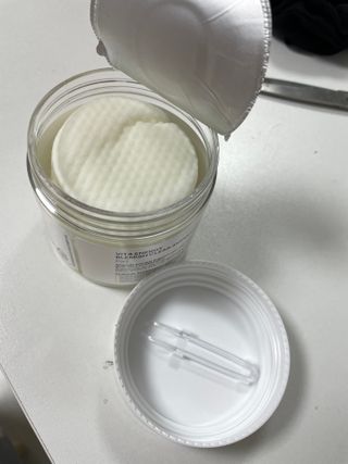 랑벨 비타 에너지 잡티 앰플 패드 65매 (투명하고 밝은 얼굴 광채패드) — 5점을 준 리뷰어가 2022년 6월 올린 사용 사진