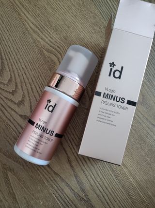 아이디플라코스메틱 아이디 브이로직 마이너스 필링 토너 110ml — 5점을 준 리뷰어가 2022년 5월 올린 사용 사진