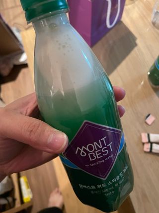 몽베스트 Montbest with Sparkling water Plain 20병 — 5점을 준 리뷰어가 2022년 12월 올린 사용 사진