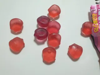 [팔도] 잔망루피젤리 믹스베리맛 42g 8개 — 4점을 준 리뷰어가 2022년 2월 올린 사용 사진