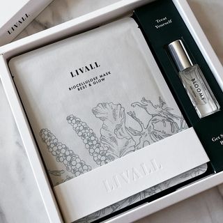 리브얼 | LIVALL 바이오셀룰로오스 마스크 레스트 앤 글로우 33ml  x 3개입 — 5점을 준 리뷰어가 2022년 7월 올린 사용 사진