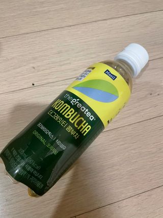 더그레잇티 콤부차 300ml *12개입 (오리지널 6개+베리리치 6개) — 5점을 준 리뷰어가 2022년 7월 올린 사용 사진