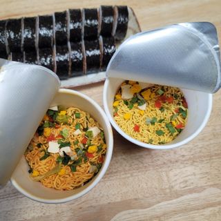NISSIN 닛신 컵누들  4종 - 씨푸드오리지날, 씨푸드 스파이시, 씨푸드 커리, 씨푸드 XO소스 — 4점을 준 리뷰어가 2022년 11월 올린 사용 사진