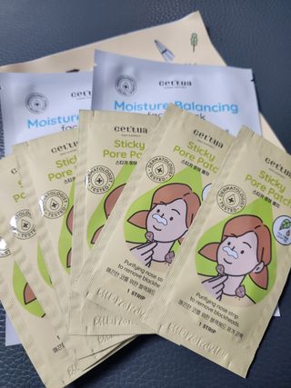세뚜아(Cettua) 세뚜아 스티키 포어 패치 Cettua Sticky Pore Patch — 5점을 준 리뷰어가 2023년 7월 올린 사용 사진